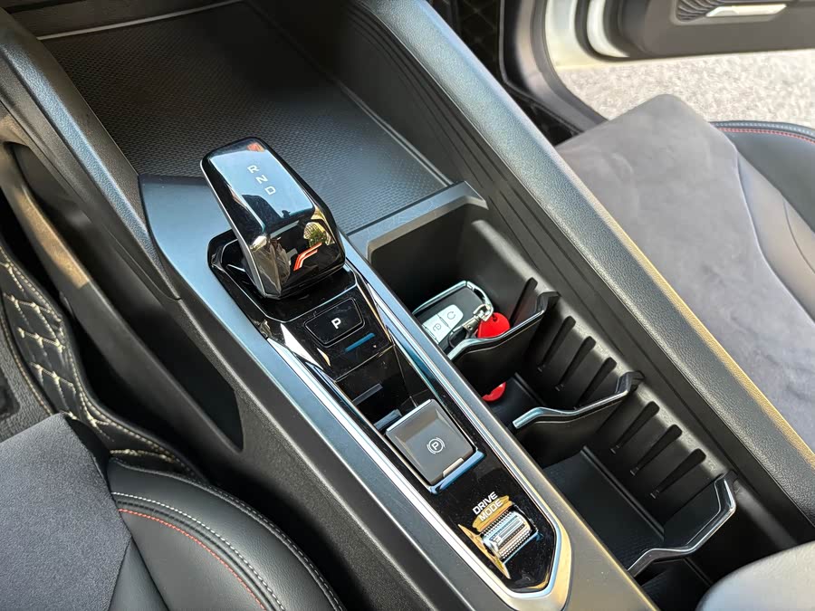 GEELY Binray 2022 immagine di auto #15