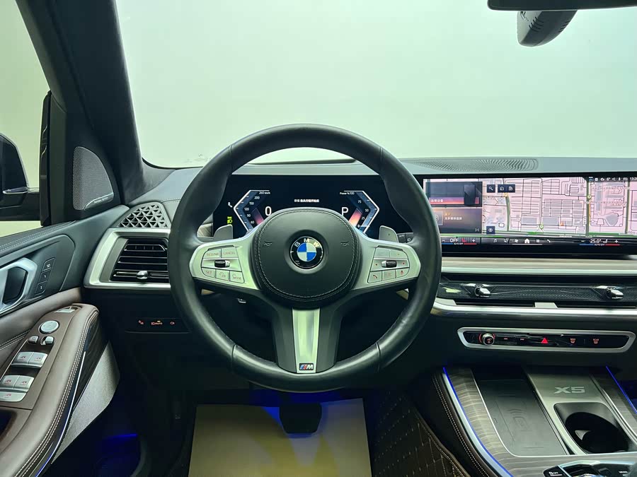 BMW X5 2023 car image #15