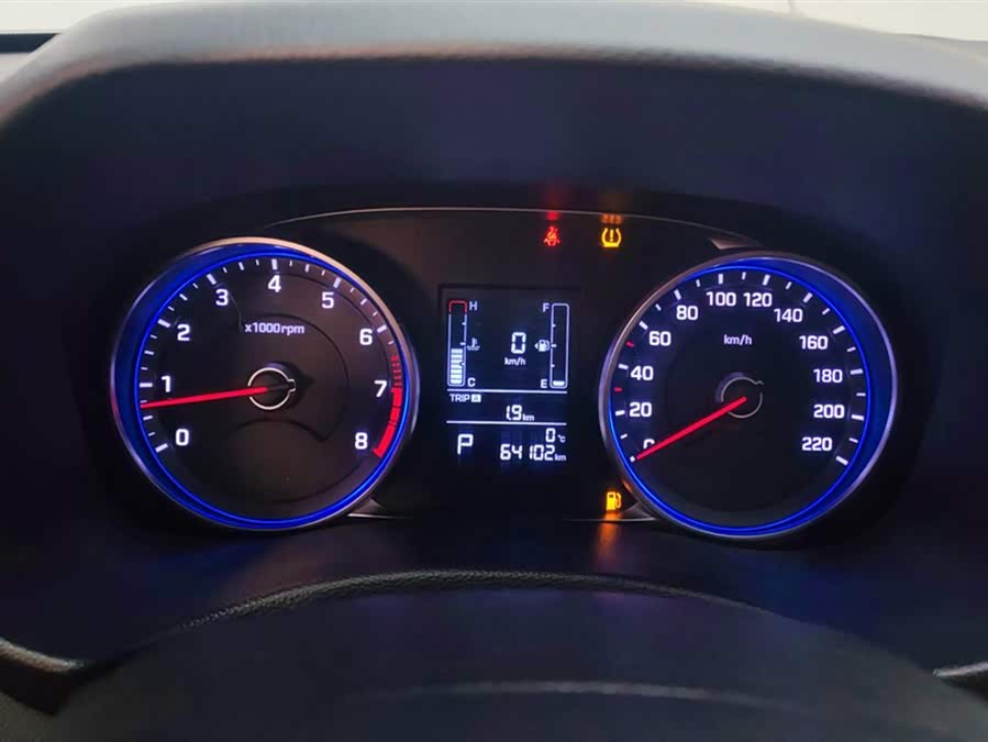 Hyundai ix25 2018 car image #15