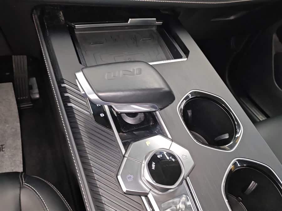 Changan UNI-K iDD 2023 car image #15