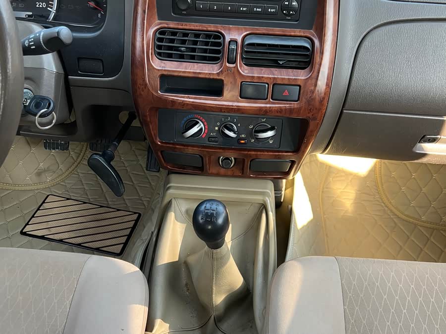 日产 日产ZN厢式车 2015 汽车图片 #15