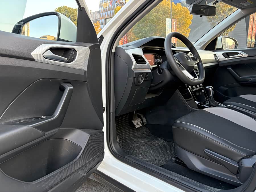 Volkswagen Tacqua 2023 #15 Volkswagen Tacqua 2023 car image #15