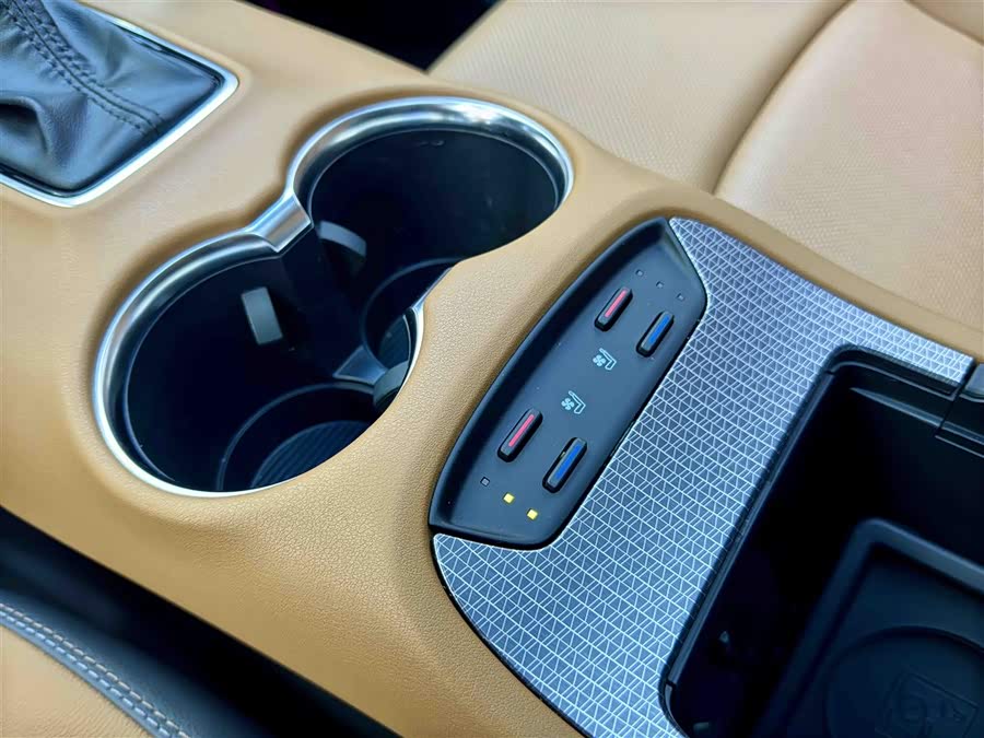 Toyota Venza 2022 immagine di auto #15