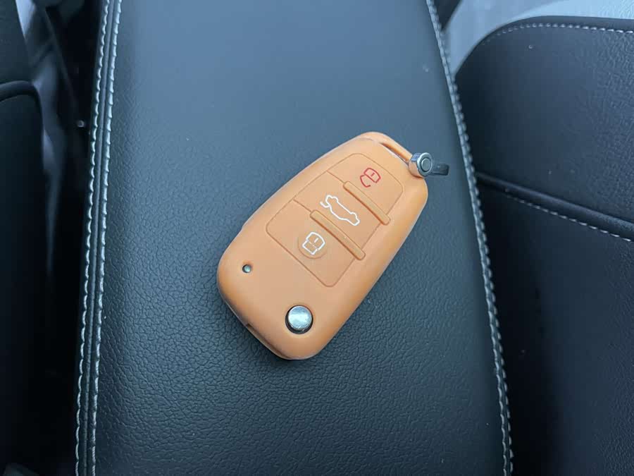 Audi Q3 2022 imagem de carro #15