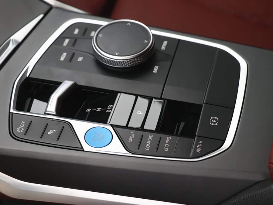 BMW i3 2024 car image #15