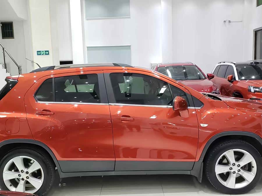 Chevrolet Tracker 2015 #15 Chevrolet Tracker 2015 immagine di auto #15
