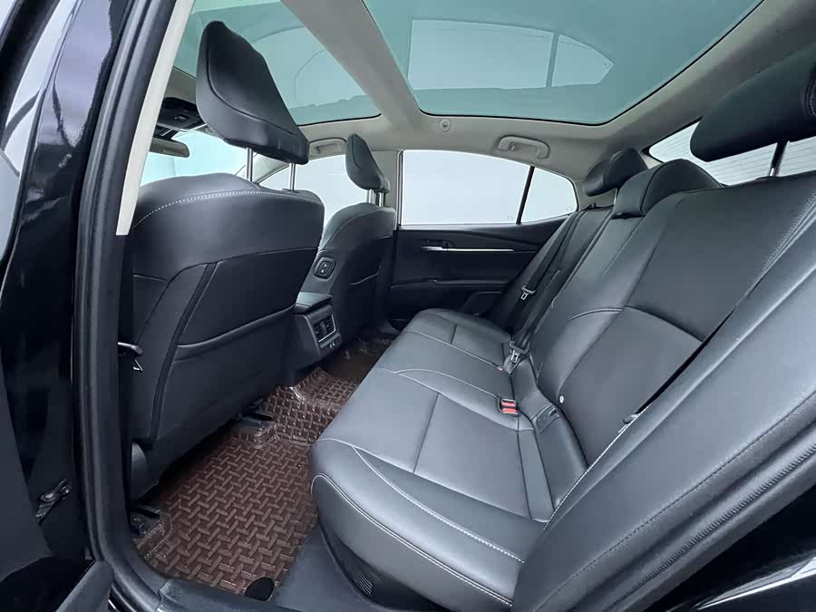 Toyota Camry 2024 #15 Toyota Camry 2024 car image #15