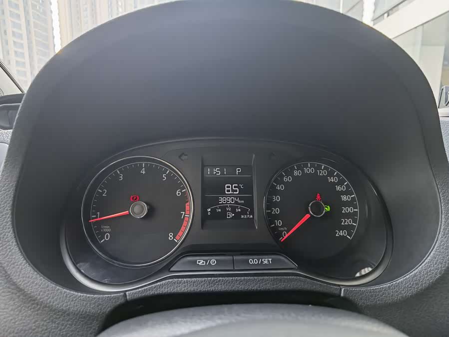 Volkswagen Polo 2019 car image #15