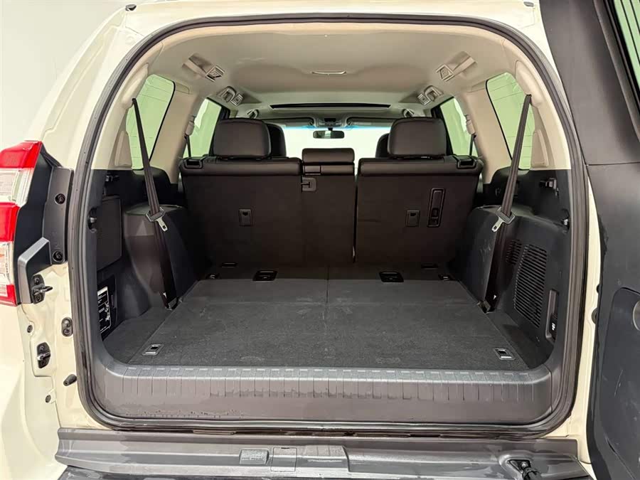 Toyota Land Cruiser Prado 2017 car image #15