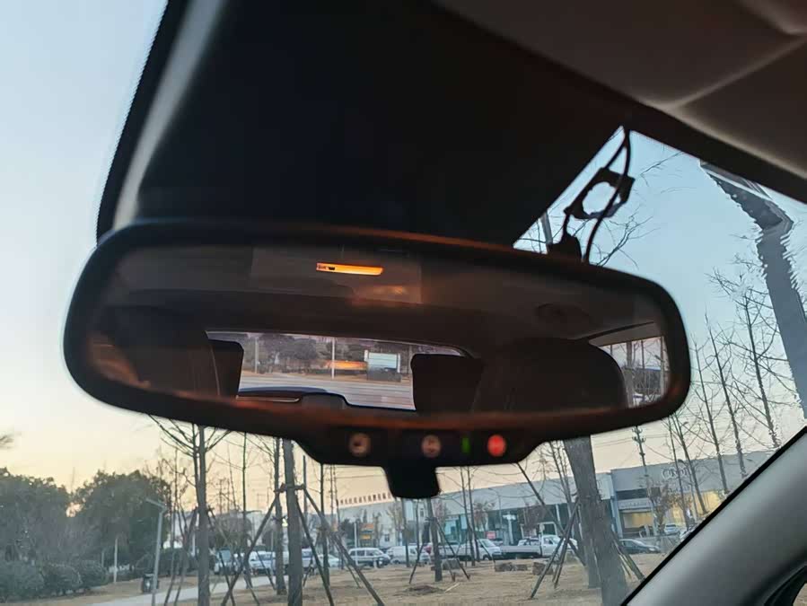 Chevrolet Tracker 2015 #15 Chevrolet Tracker 2015 car image #15