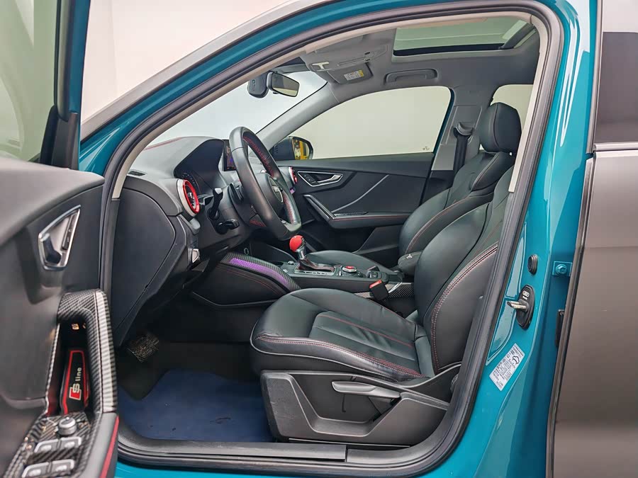 Audi Q2L 2023 car image #15