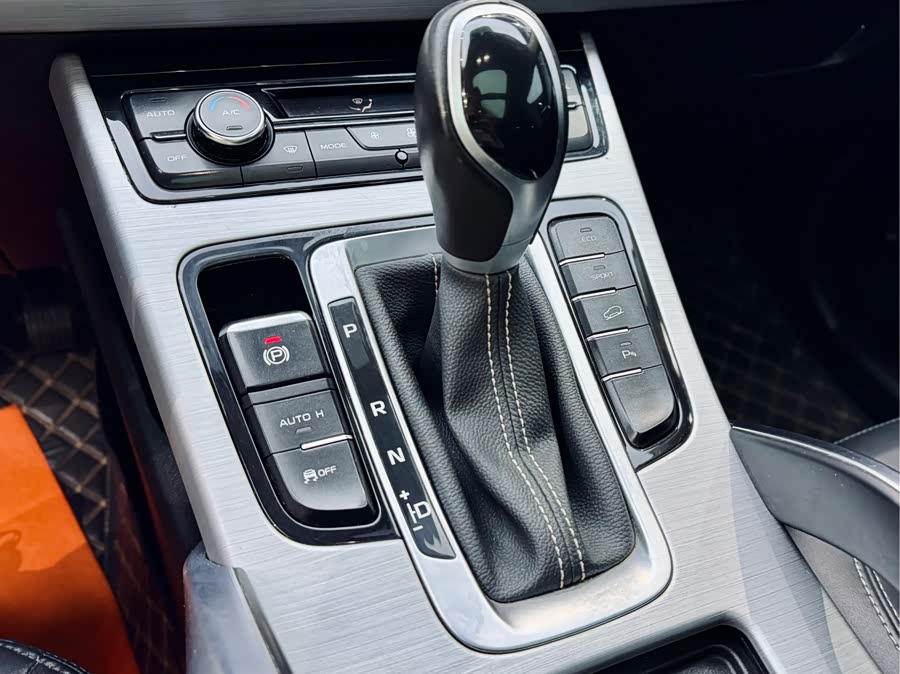 GEELY Boyue 2017 car image #15