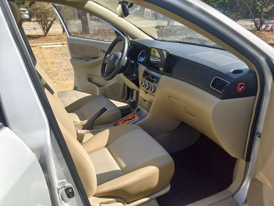 Toyota Corolla (Classic) 2014 immagine di auto #15