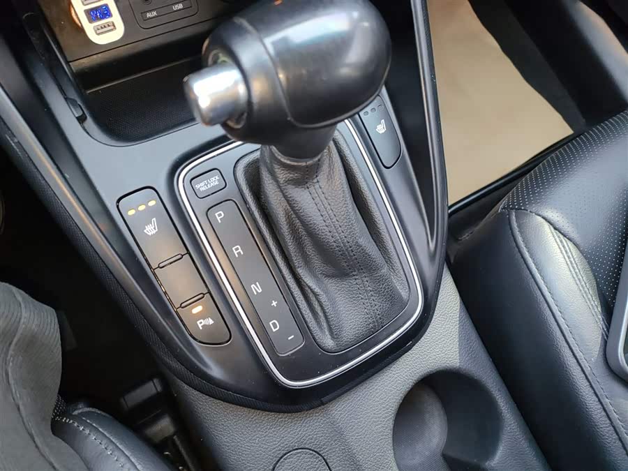 Kia Carens 2016 immagine di auto #15