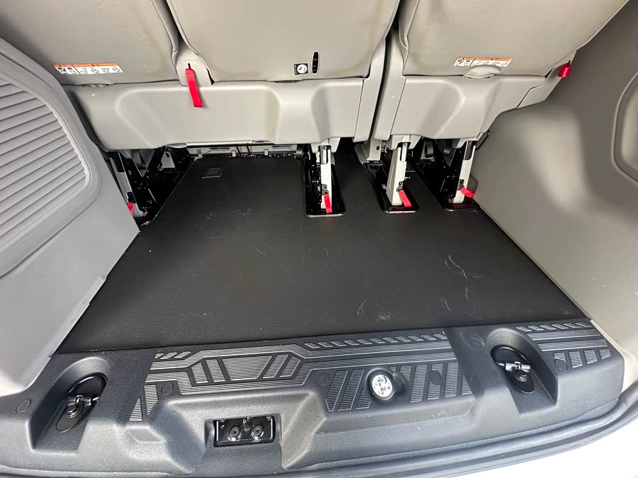 Ford Transit 2025 immagine di auto #15