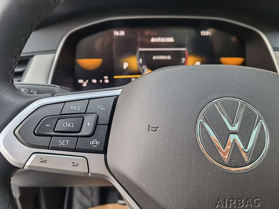 Volkswagen Bora 2023 immagine di auto #15