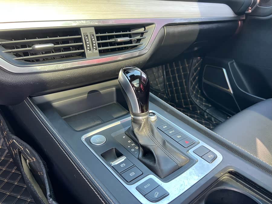 BYD Tang 2019 car image #15