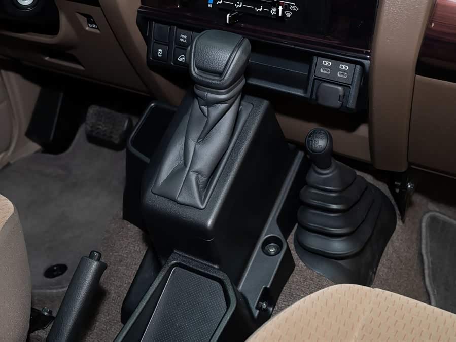 Toyota 2025 car image #15