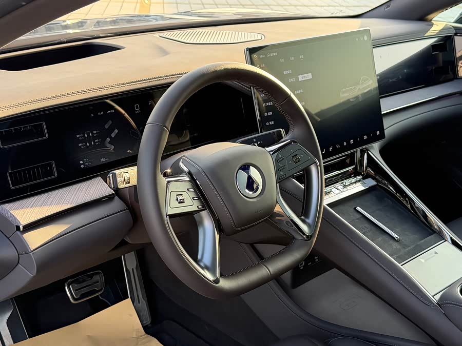 Denza Z9 2024 immagine di auto #15