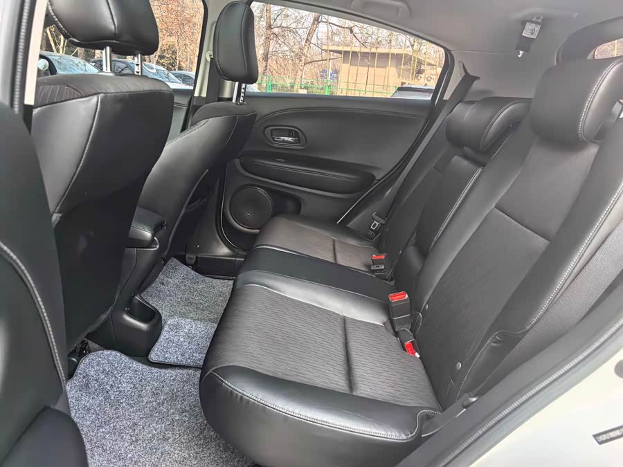 Honda VEZEL 2022 #15 Honda VEZEL 2022 car image #15