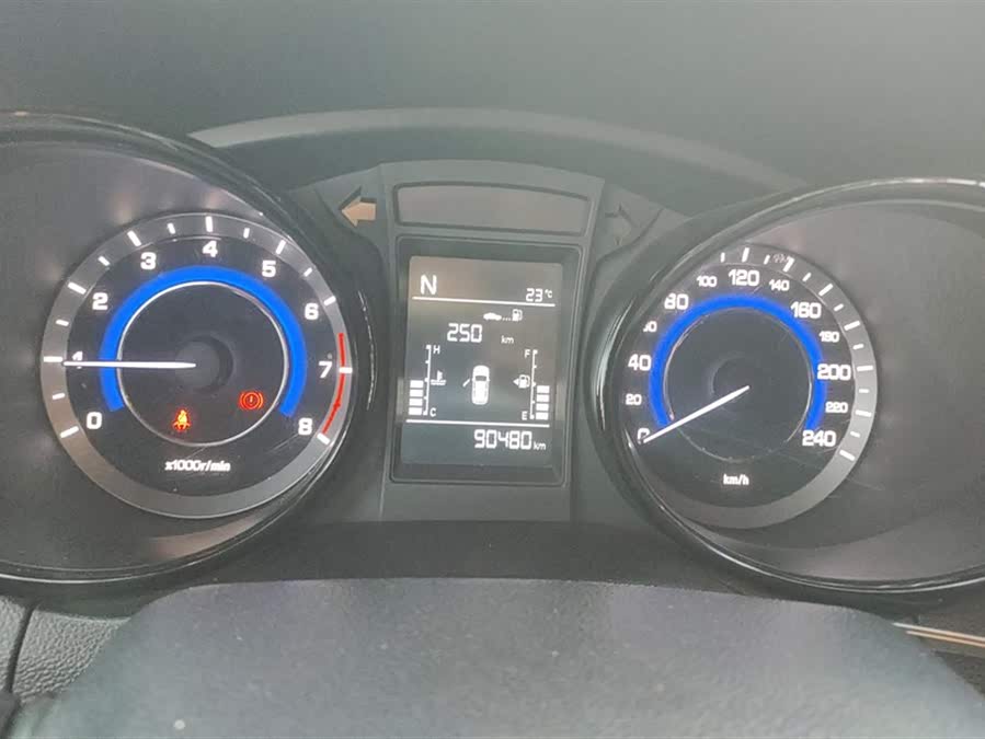 Changan CS15 2017 #15 Changan CS15 2017 car image #15