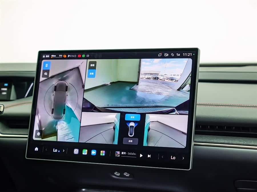 MI YU7 2025 immagine di auto #15