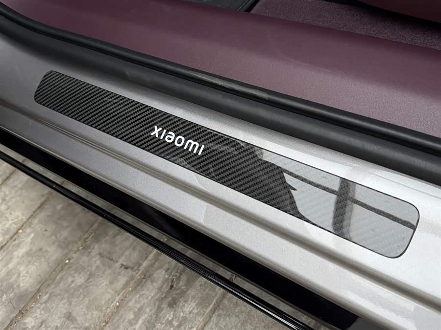 MI YU7 2025 immagine di auto #15