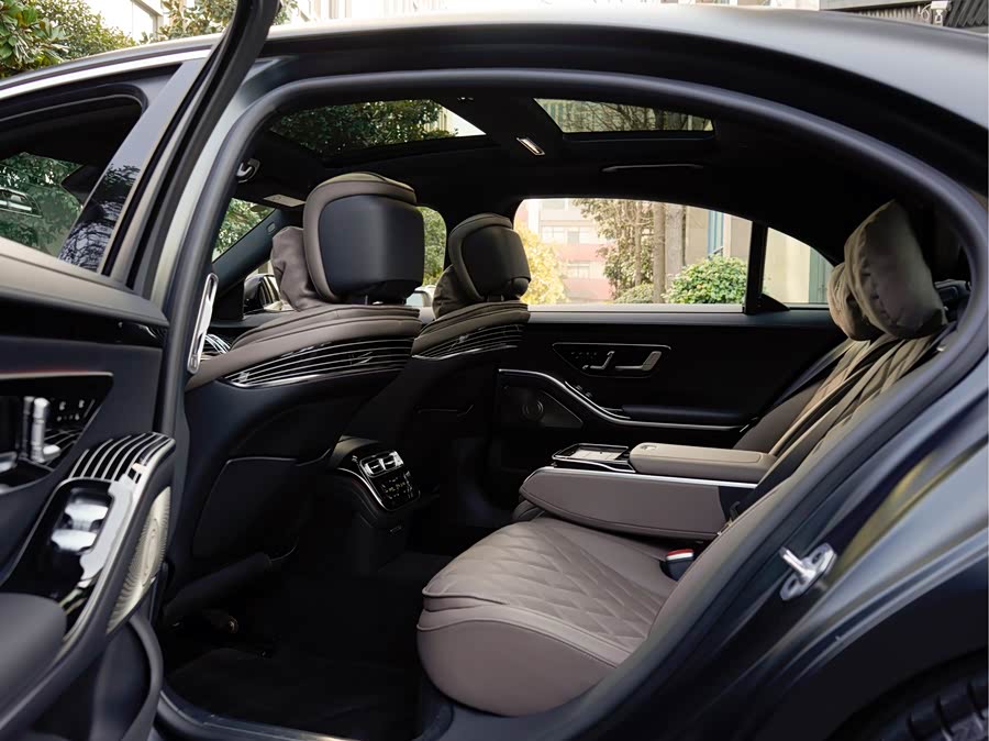 Mercedes-Benz S Class 2024 immagine di auto #15