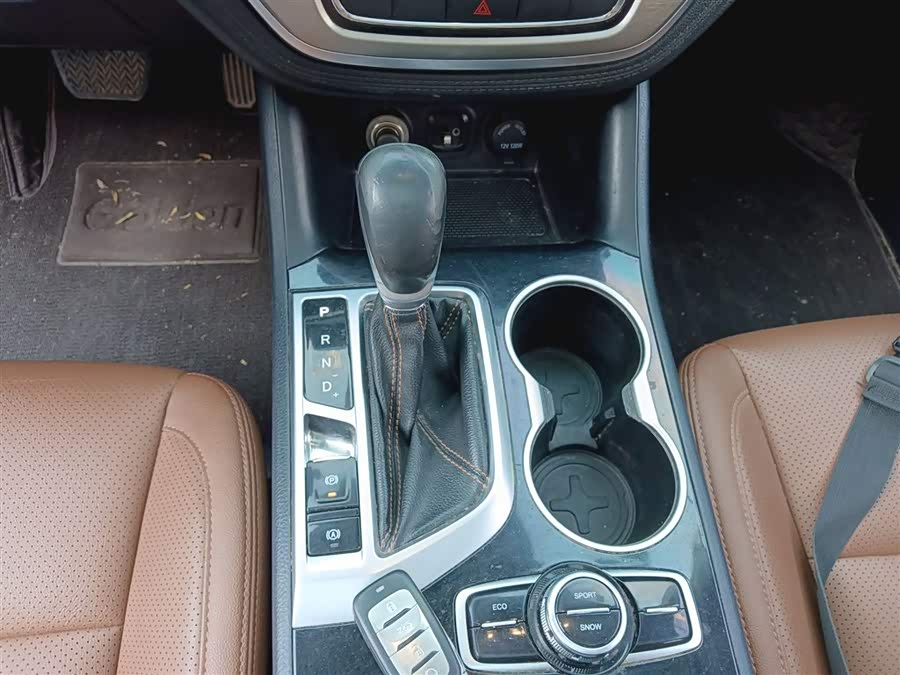 Changan CS95 2018 car image #15