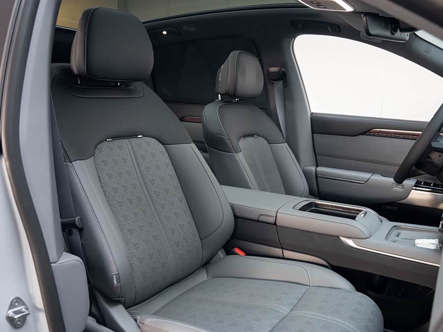 Zeekr 7X 2025 imagem de carro #15