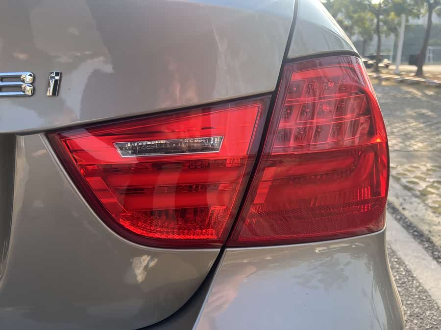 BMW 3 Series (Imported) 2011 immagine di auto #15