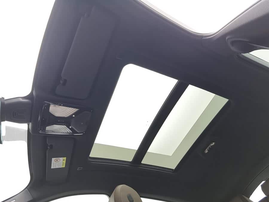 BMW X6 2022 car image #15