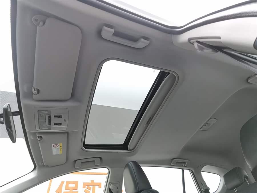 Toyota RAV4 2019 car image #15