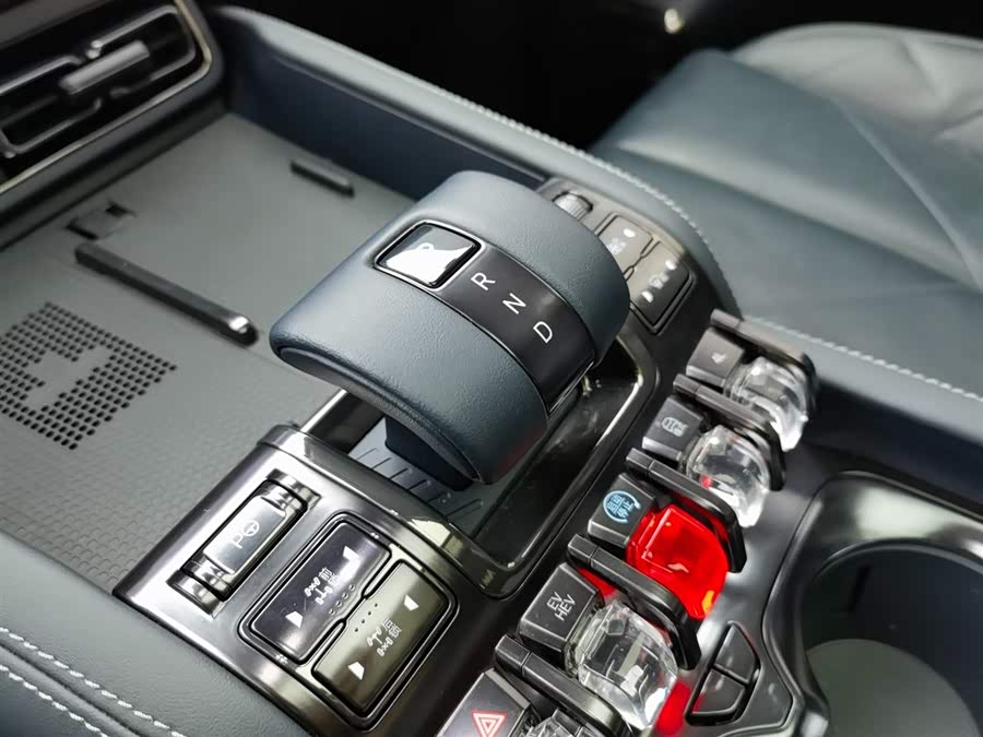 FangChengBao Leopard 5 2024 car image #15