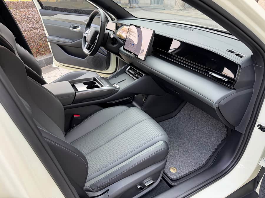 BYD Qin L 2025 car image #15