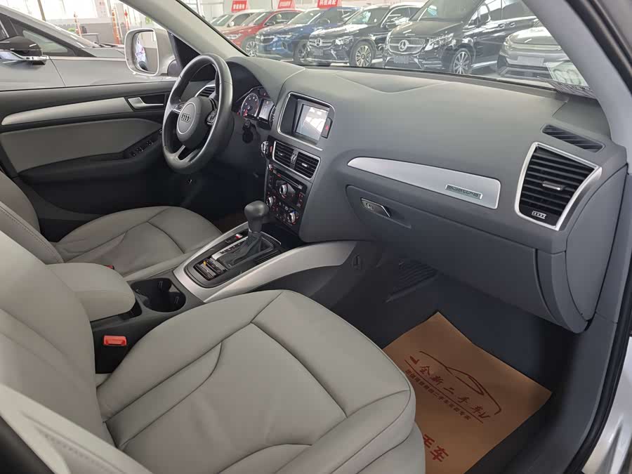 Audi A8 2011 #15 Audi A8 2011 car image #15