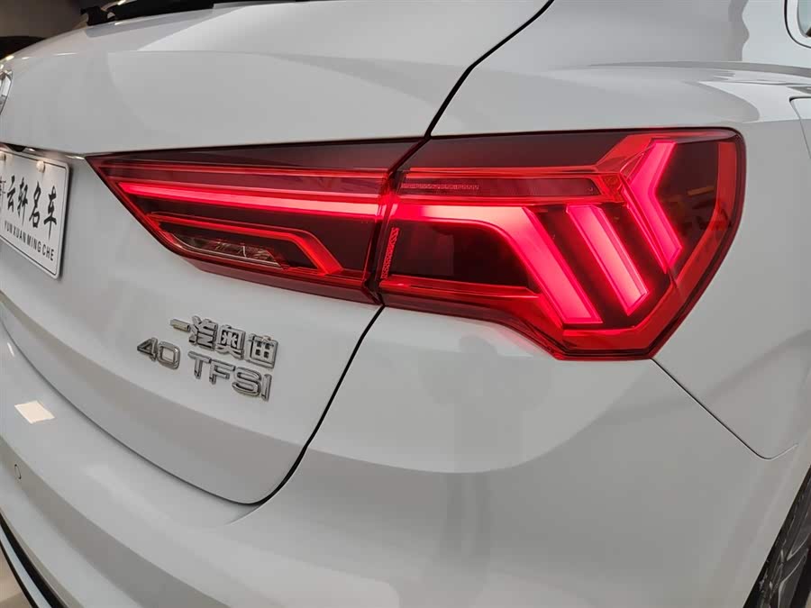 Audi Q3 2024 #15 Audi Q3 2024 car image #15
