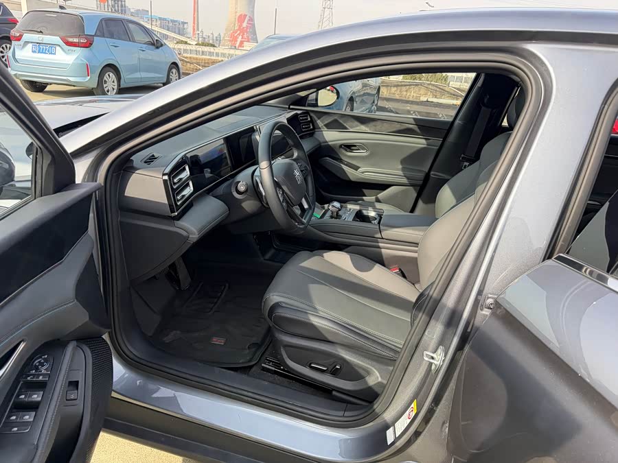 BYD Qin L 2025 car image #15