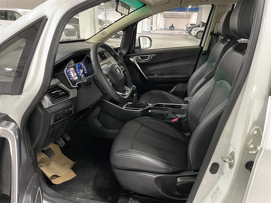 GEELY Vision X3 2019 изображение автомобиля #15