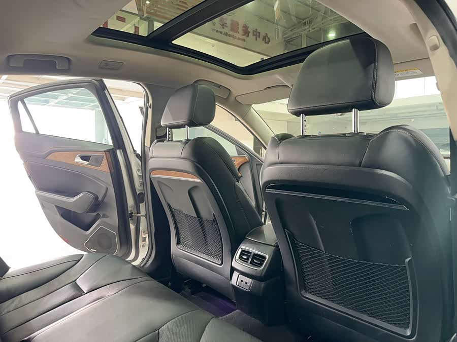 Suzuki H5 2019 car image #15