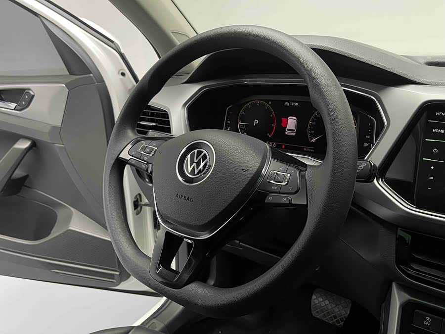 Volkswagen T-Cross 2022 car image #15