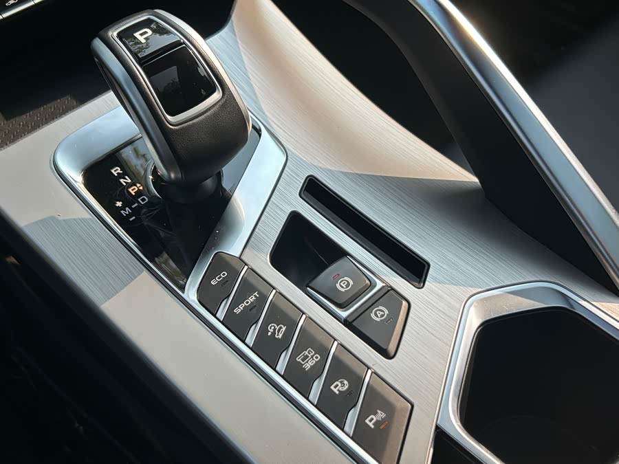 GEELY Coolray 2020 #15 GEELY Coolray 2020 car image #15