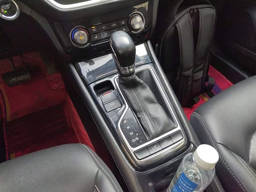 Roewe RX3 2021 изображение автомобиля #15