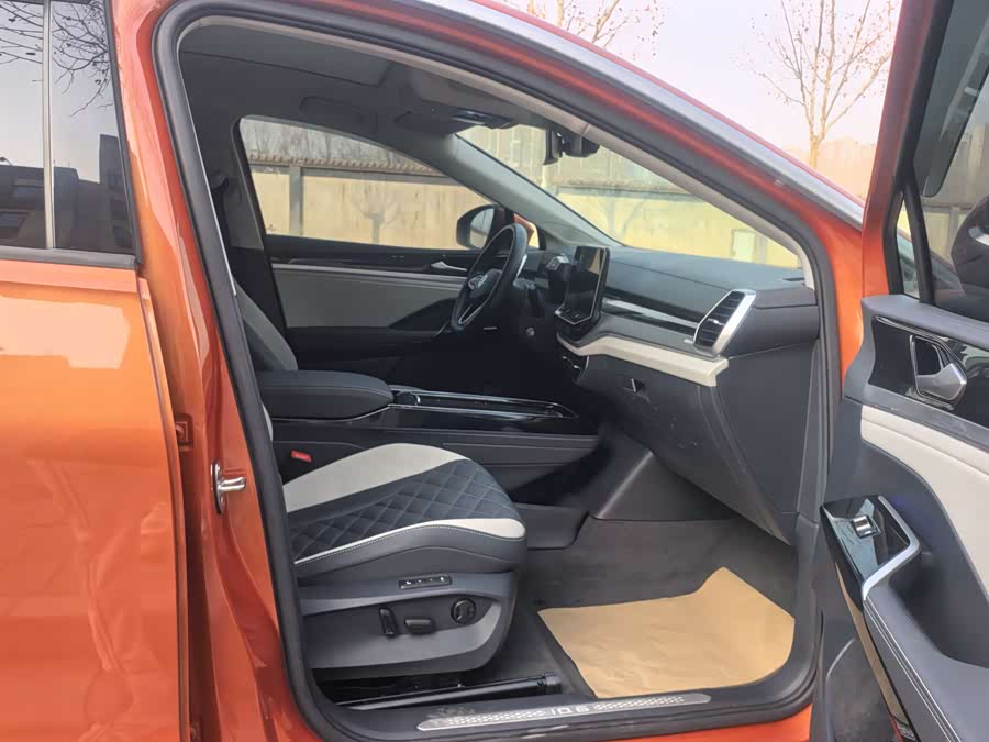 Volkswagen ID.6 Crozz 2021 #15 Volkswagen ID.6 Crozz 2021 immagine di auto #15