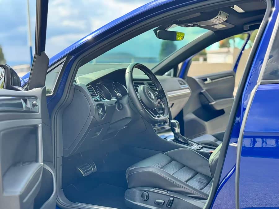 Volkswagen Golf (Imported) 2018 immagine di auto #15