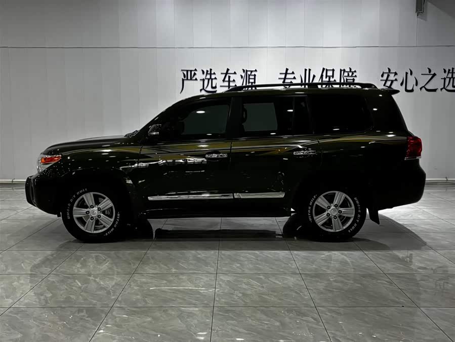 Toyota Land Cruiser 2015 immagine di auto #15