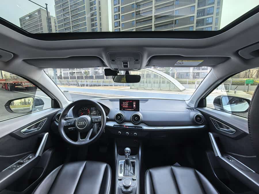 Audi Q2L 2021 car image #15