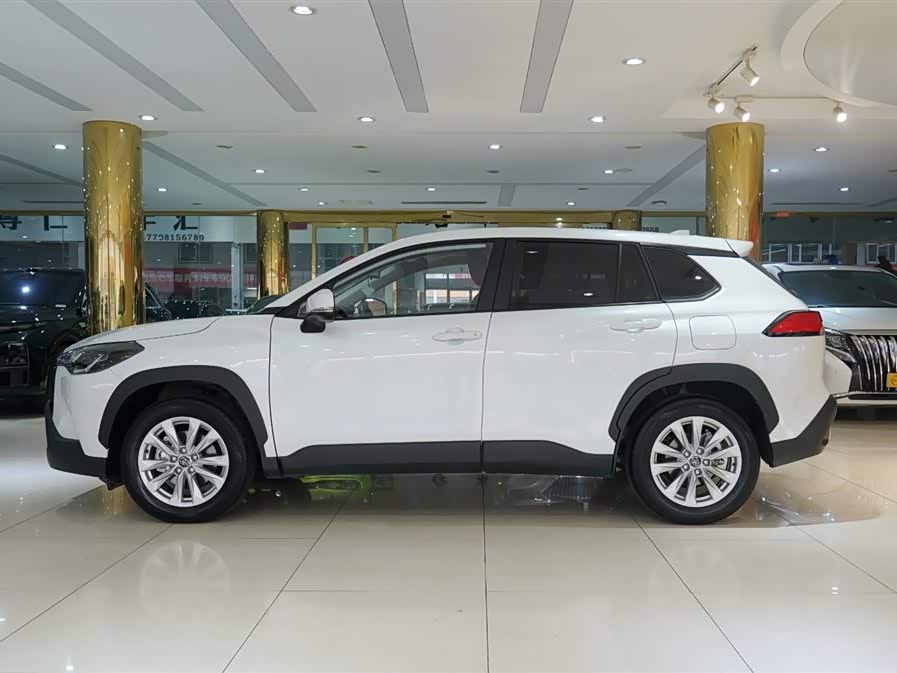 Toyota Corolla Cross 2024 immagine di auto #15