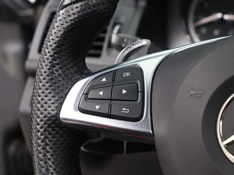 Mercedes-Benz C AMG 2010 immagine di auto #15