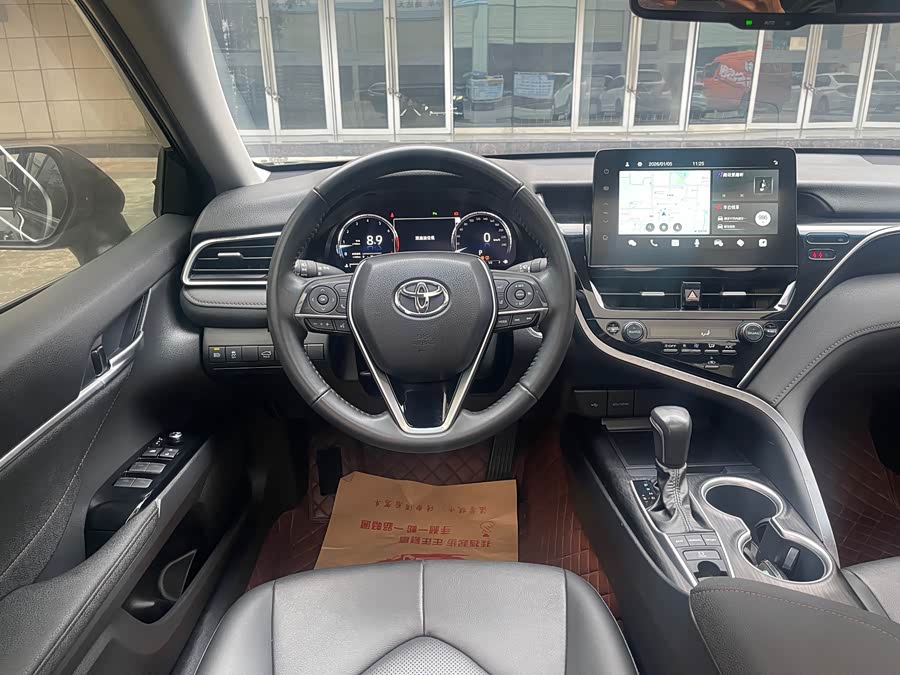 Toyota Camry 2023 #15 Toyota Camry 2023 car image #15